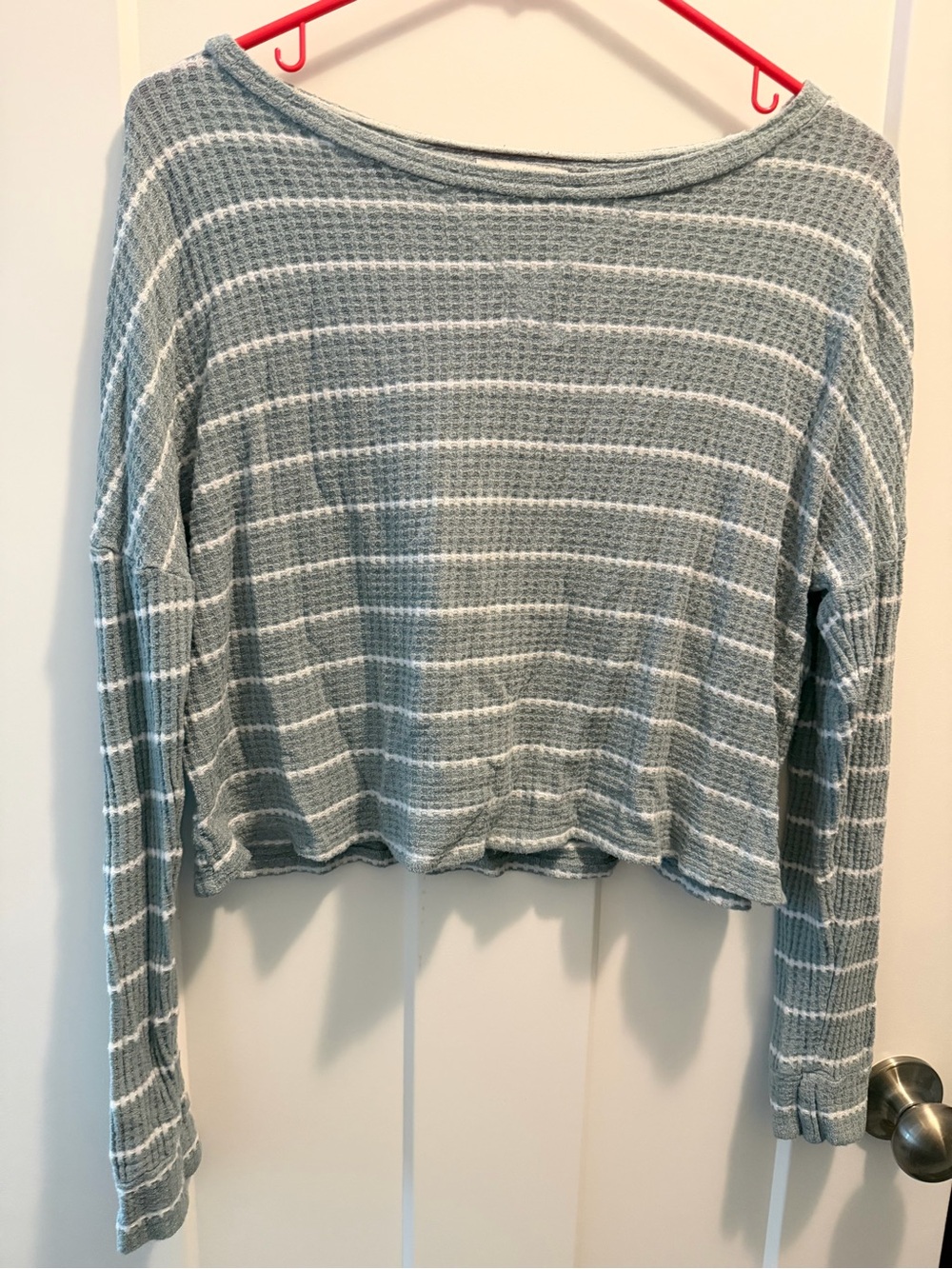 Charlotte Russe Sage and White Striped Cropped Knit Top Size Medium